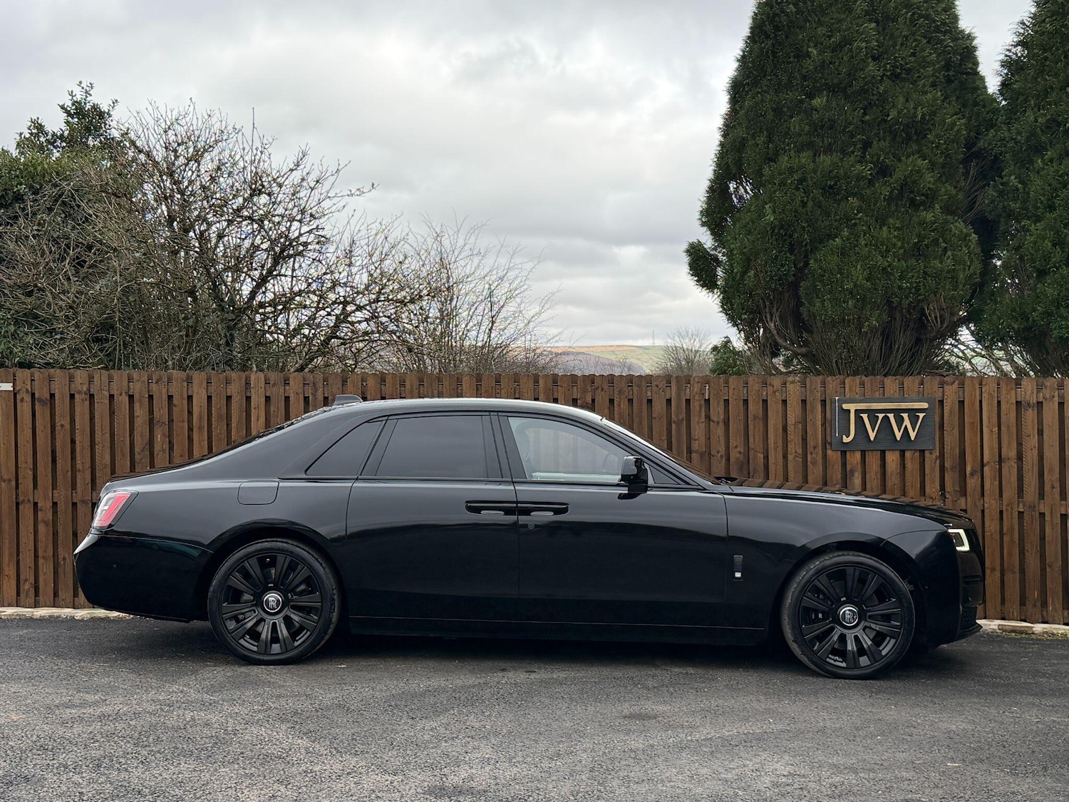 Used Rolls-Royce Ghost 2024 for sale - 78019997: Photo 2