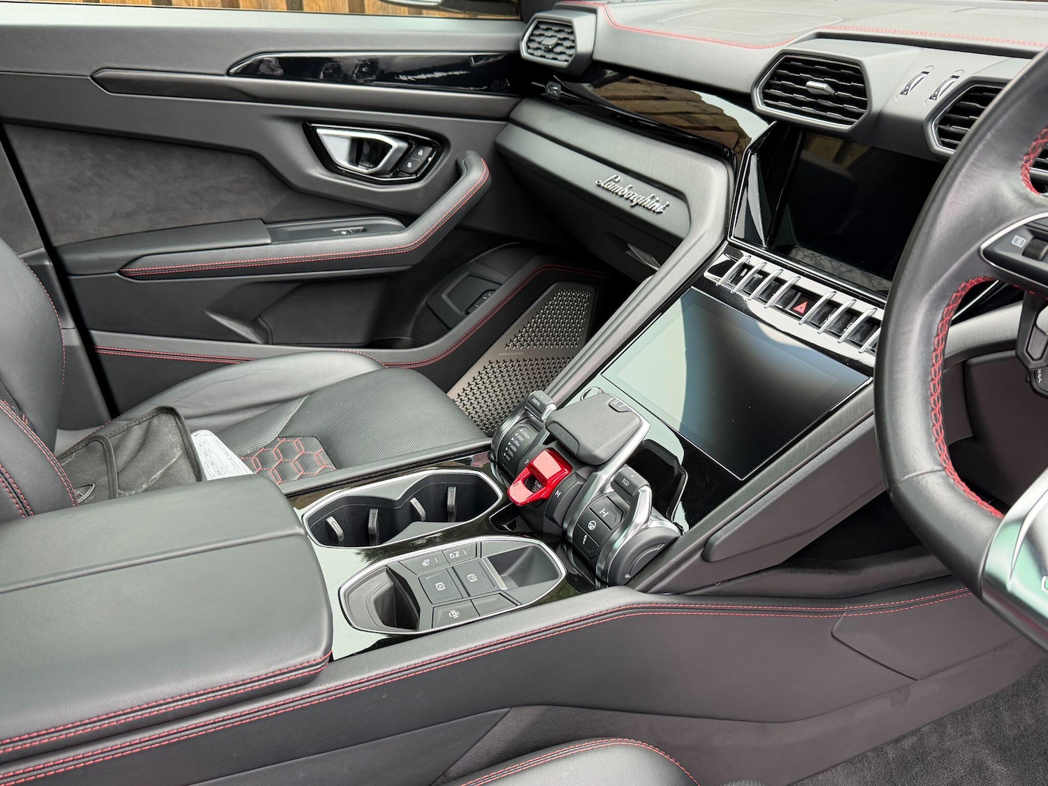 Used Lamborghini Urus for sale - 77469346: Photo 25