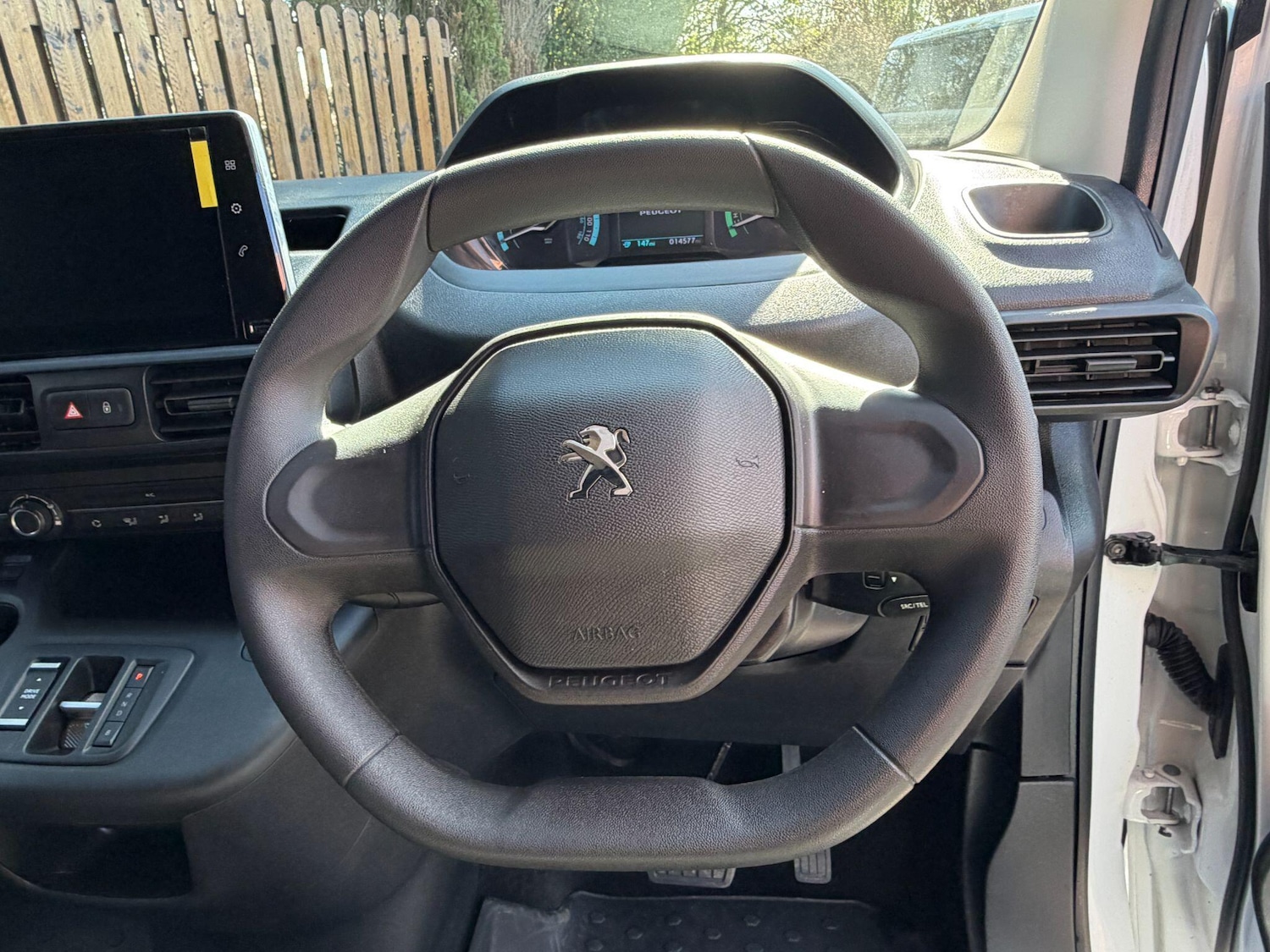 Used Peugeot e-Partner for sale - 78115950: Photo 24