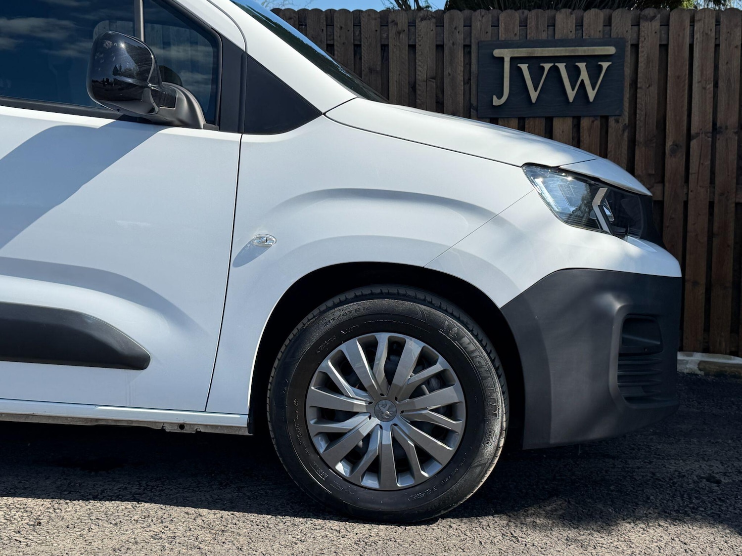 Used Peugeot e-Partner for sale - 78115950: Photo 26