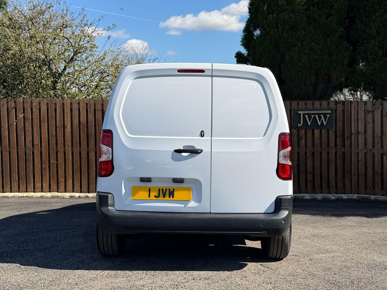 Used Peugeot e-Partner for sale - 78115950: Photo 32