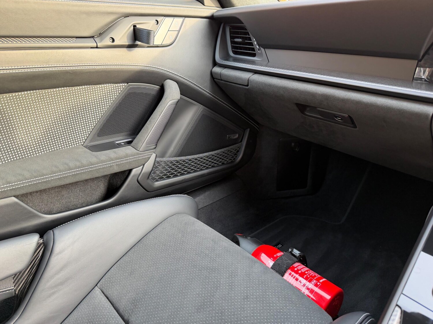 Used Porsche 911 for sale - 78019899: Photo 42