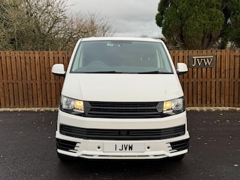 Used Volkswagen Transporter 2018 for sale - 77278978: Photo