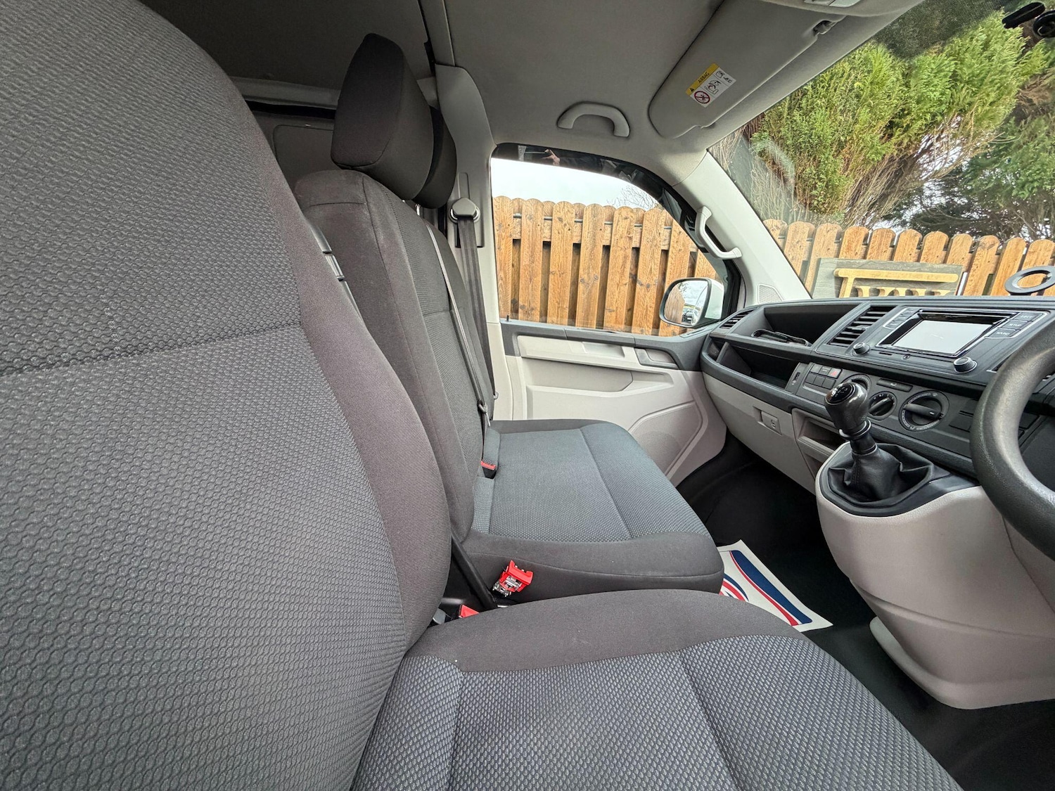 Used Volkswagen Transporter 2018 for sale - 77278978: Photo 5