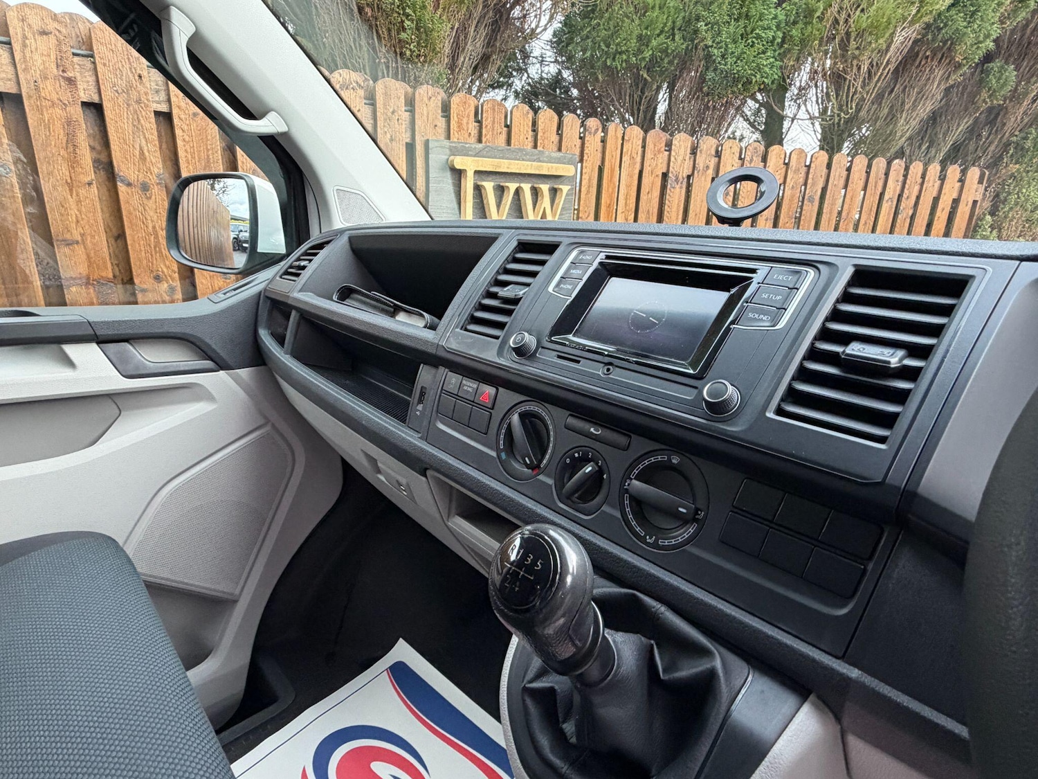 Used Volkswagen Transporter 2018 for sale - 77278978: Photo 6