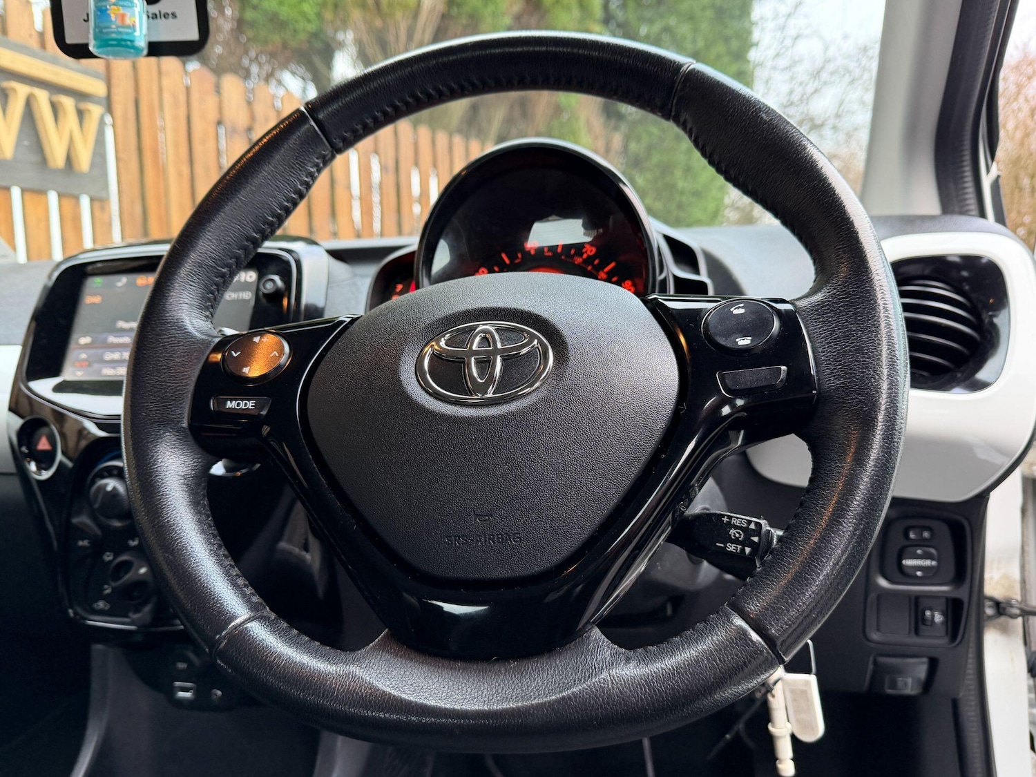 Used Toyota AYGO 2016 for sale - 77132077: Photo 27