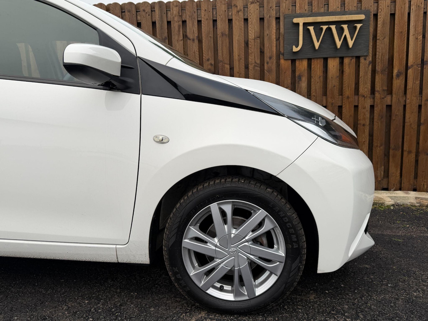 Used Toyota AYGO 2016 for sale - 77132077: Photo 28