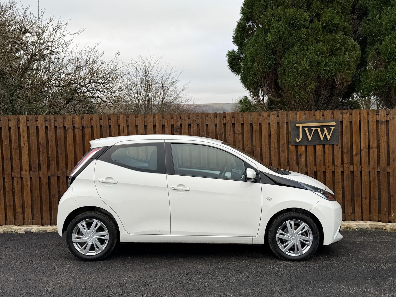 Used Toyota AYGO 2016 for sale - 77132077: Photo 32