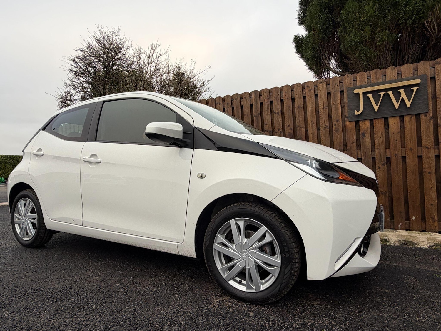 Used Toyota AYGO 2016 for sale - 77132077: Photo 8