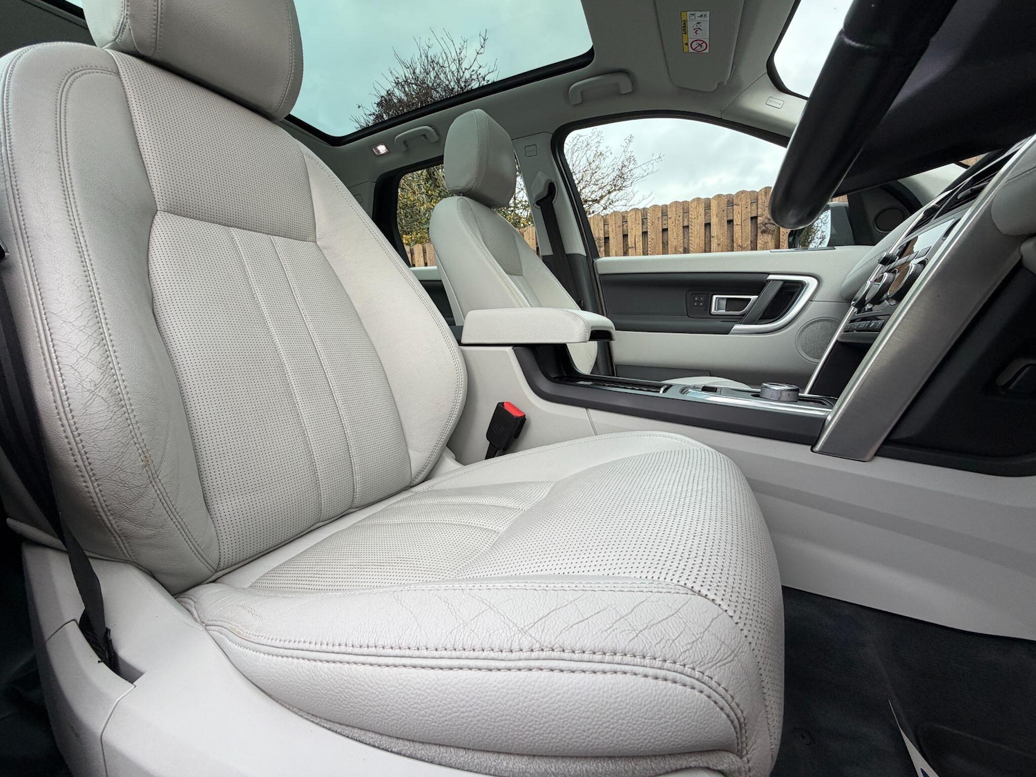 Used Land Rover Discovery Sport 2015 for sale - 76499034: Photo 23