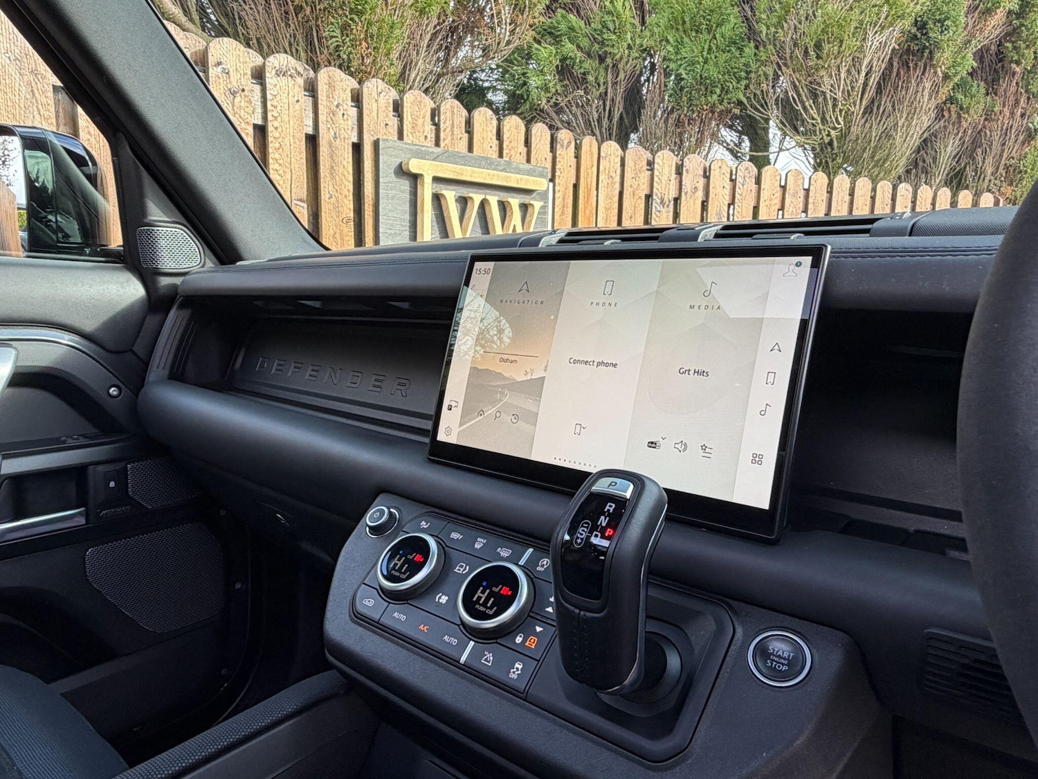 Used Land Rover Defender 110 for sale - 78019568: Photo 24