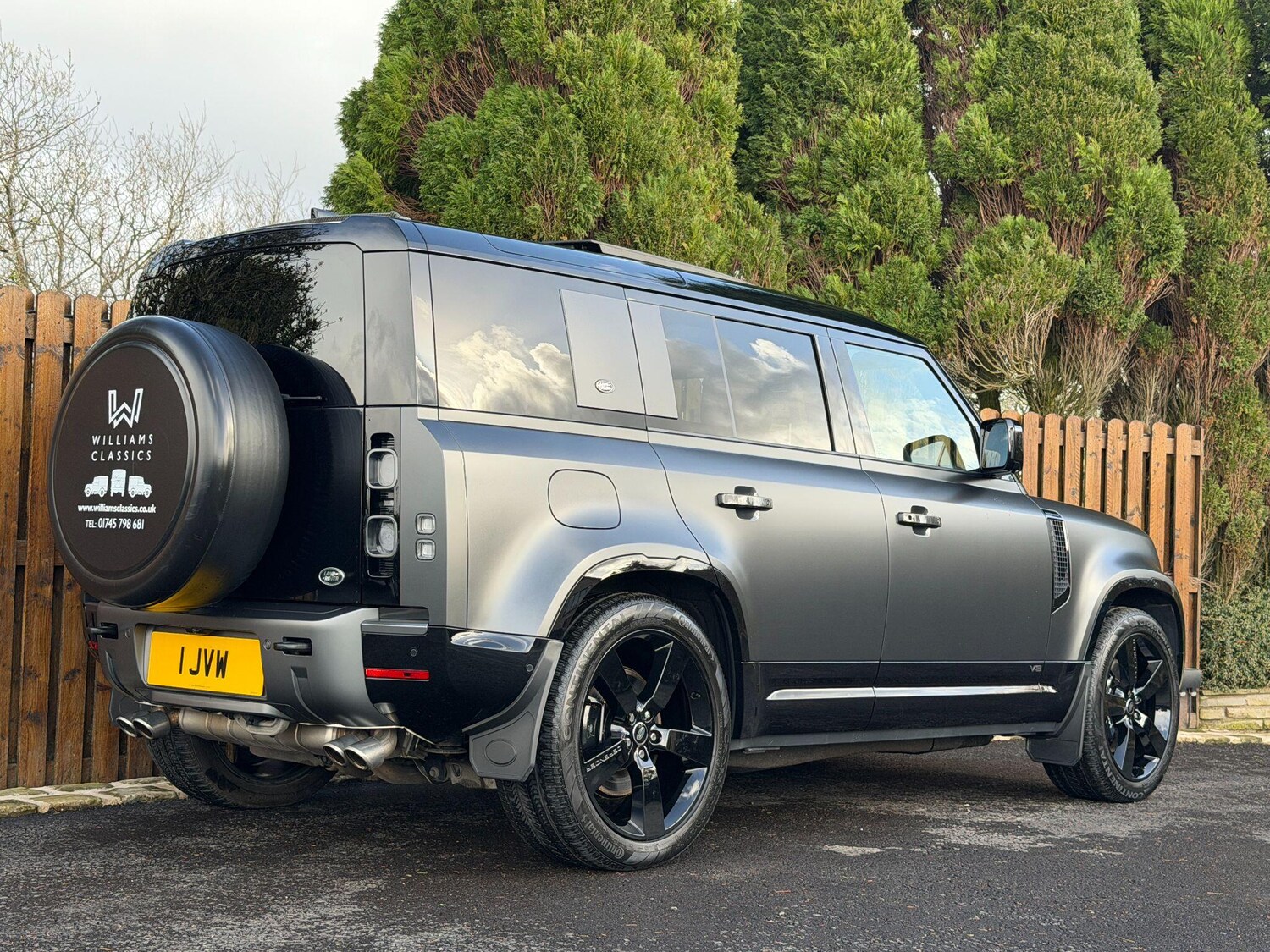 Used Land Rover Defender 110 for sale - 78019568: Photo 40