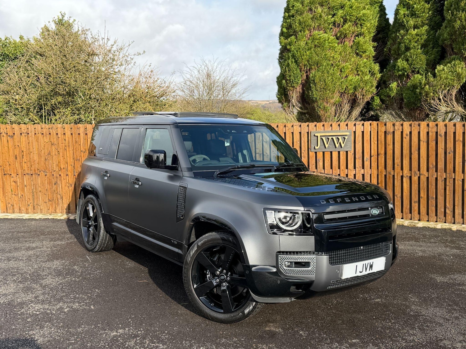 Used Land Rover Defender 110 for sale - 78019568: Photo 44