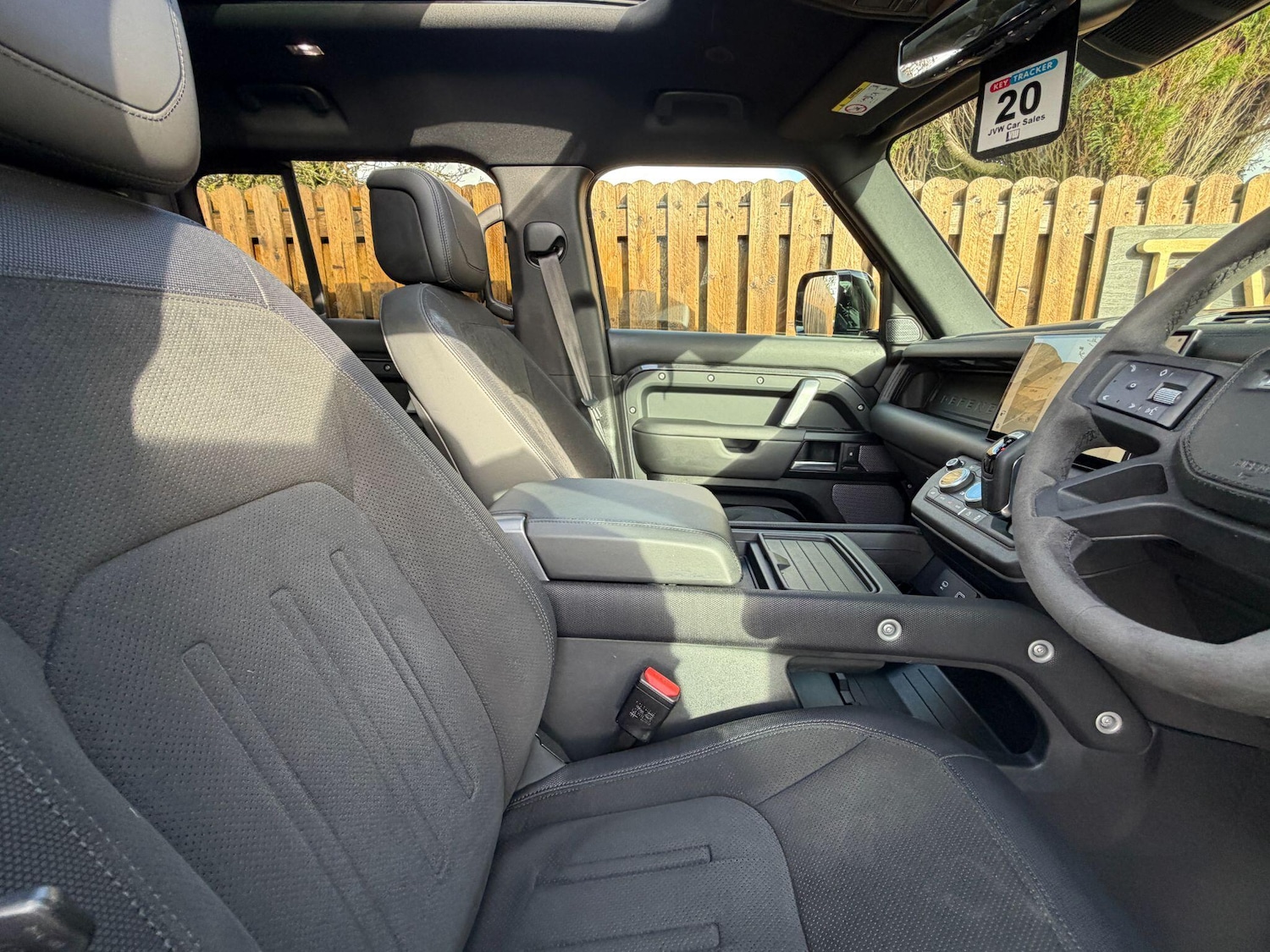 Used Land Rover Defender 110 for sale - 78019568: Photo 6