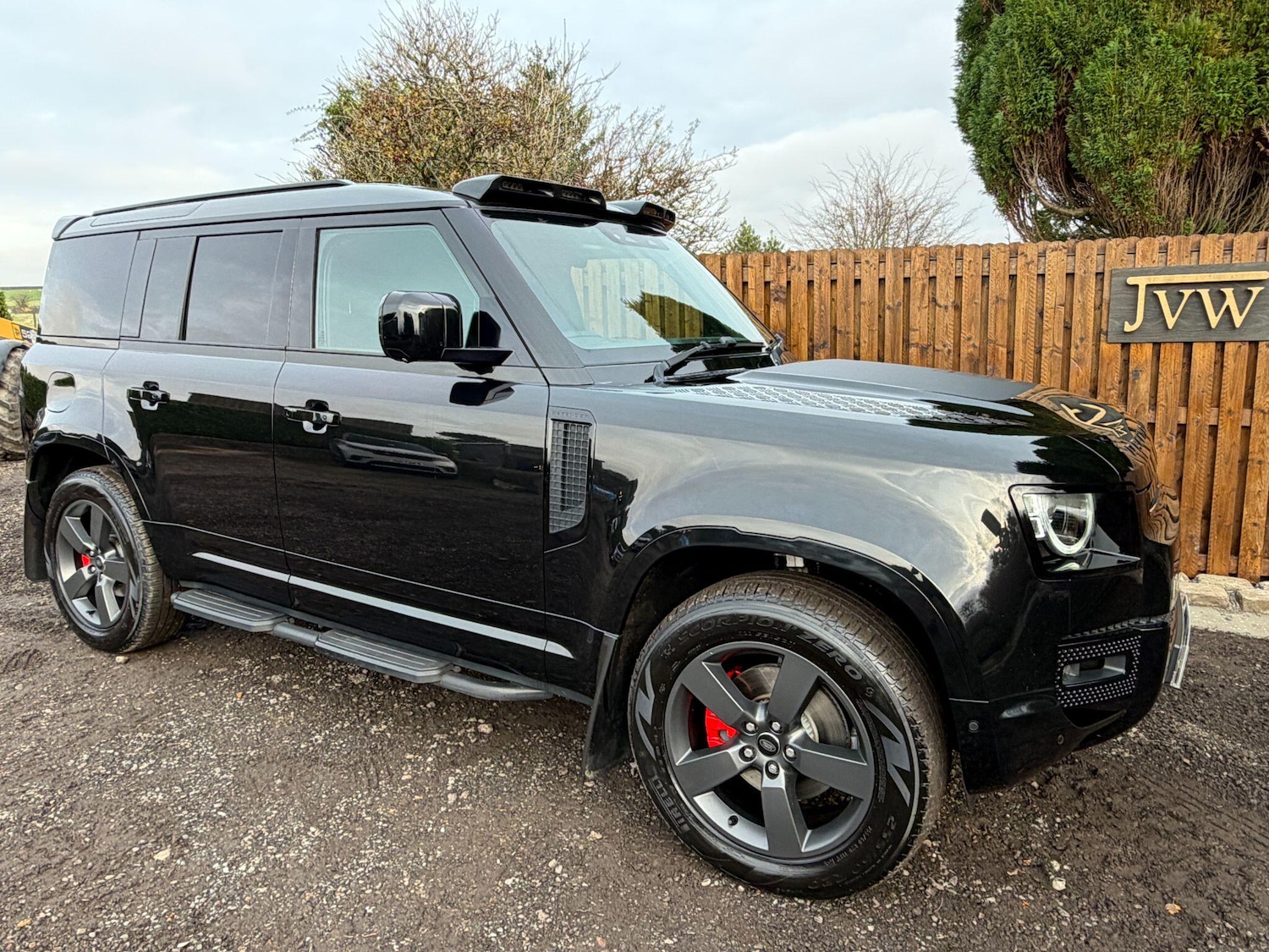 Used Land Rover Defender 110 for sale - 76499709: Photo 11