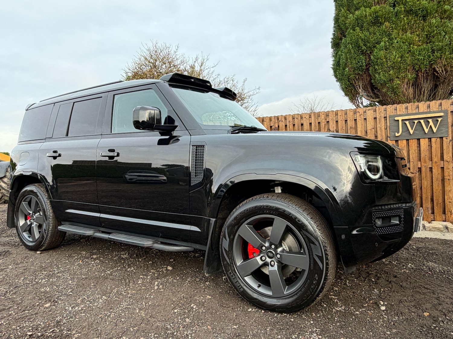 Used Land Rover Defender 110 for sale - 76499709: Photo 12