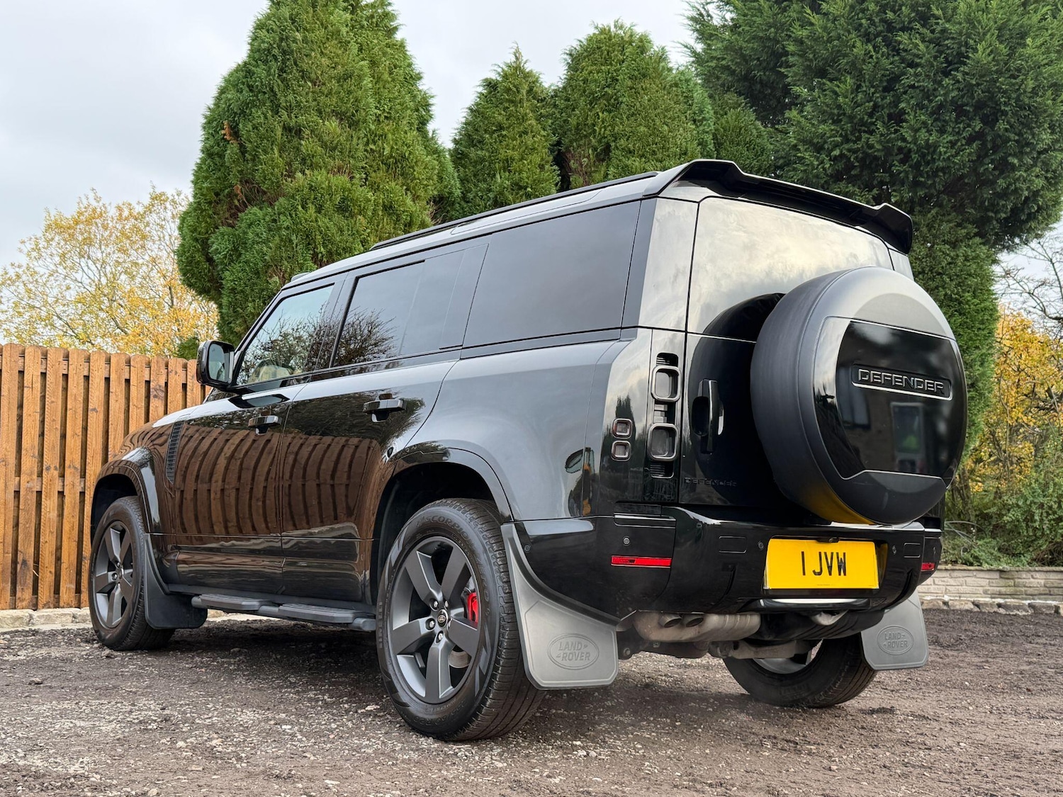 Used Land Rover Defender 110 for sale - 76499709: Photo 16