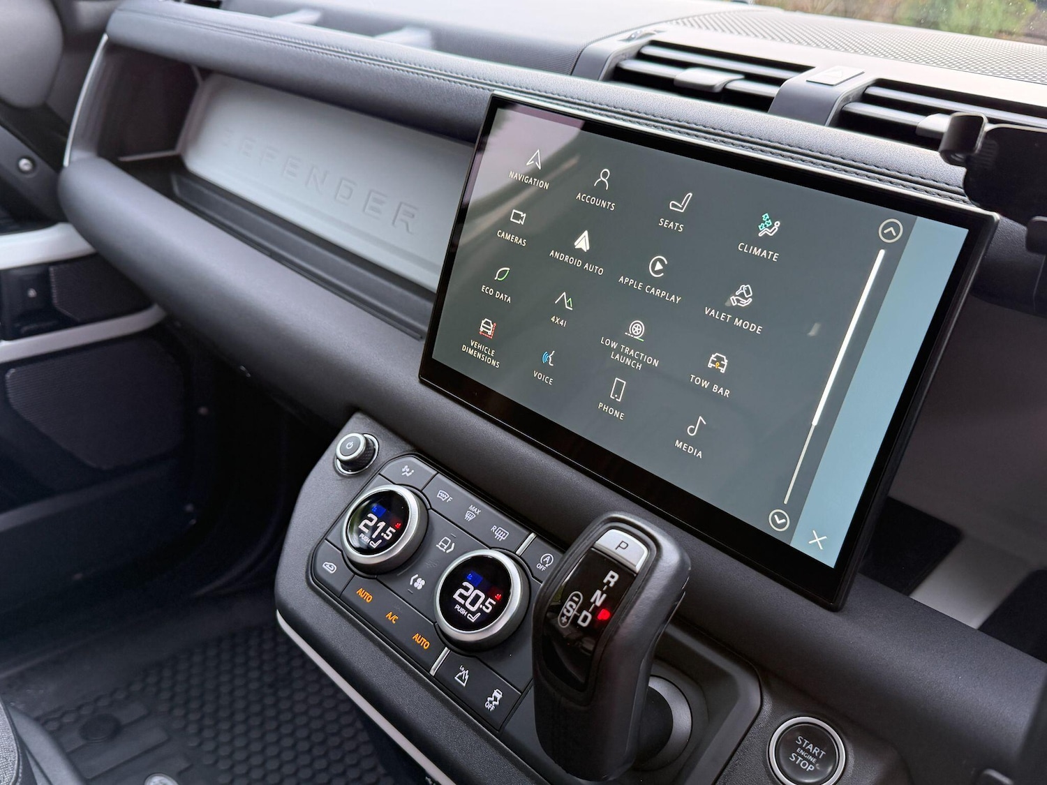 Used Land Rover Defender 110 for sale - 76499709: Photo 23