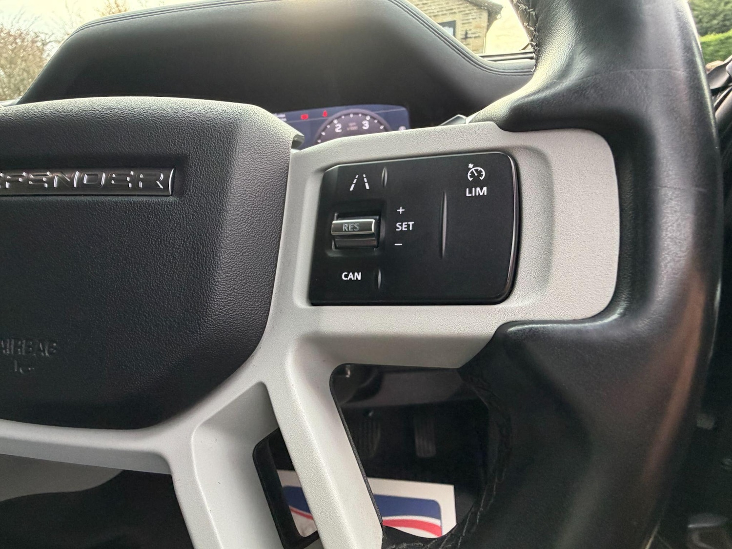 Used Land Rover Defender 110 for sale - 76499709: Photo 28