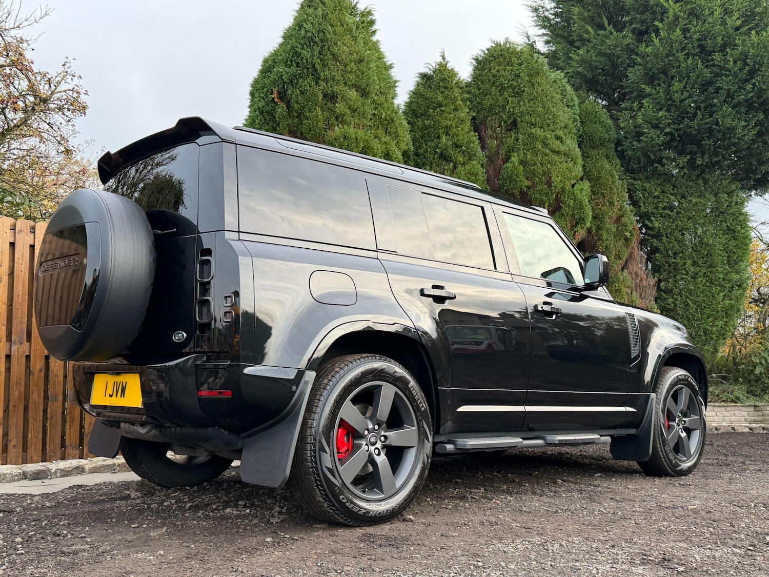 Used Land Rover Defender 110 for sale - 76499709: Photo 32