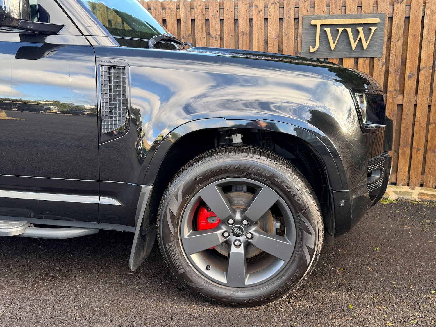 Used Land Rover Defender 110 for sale - 76499709: Photo 41