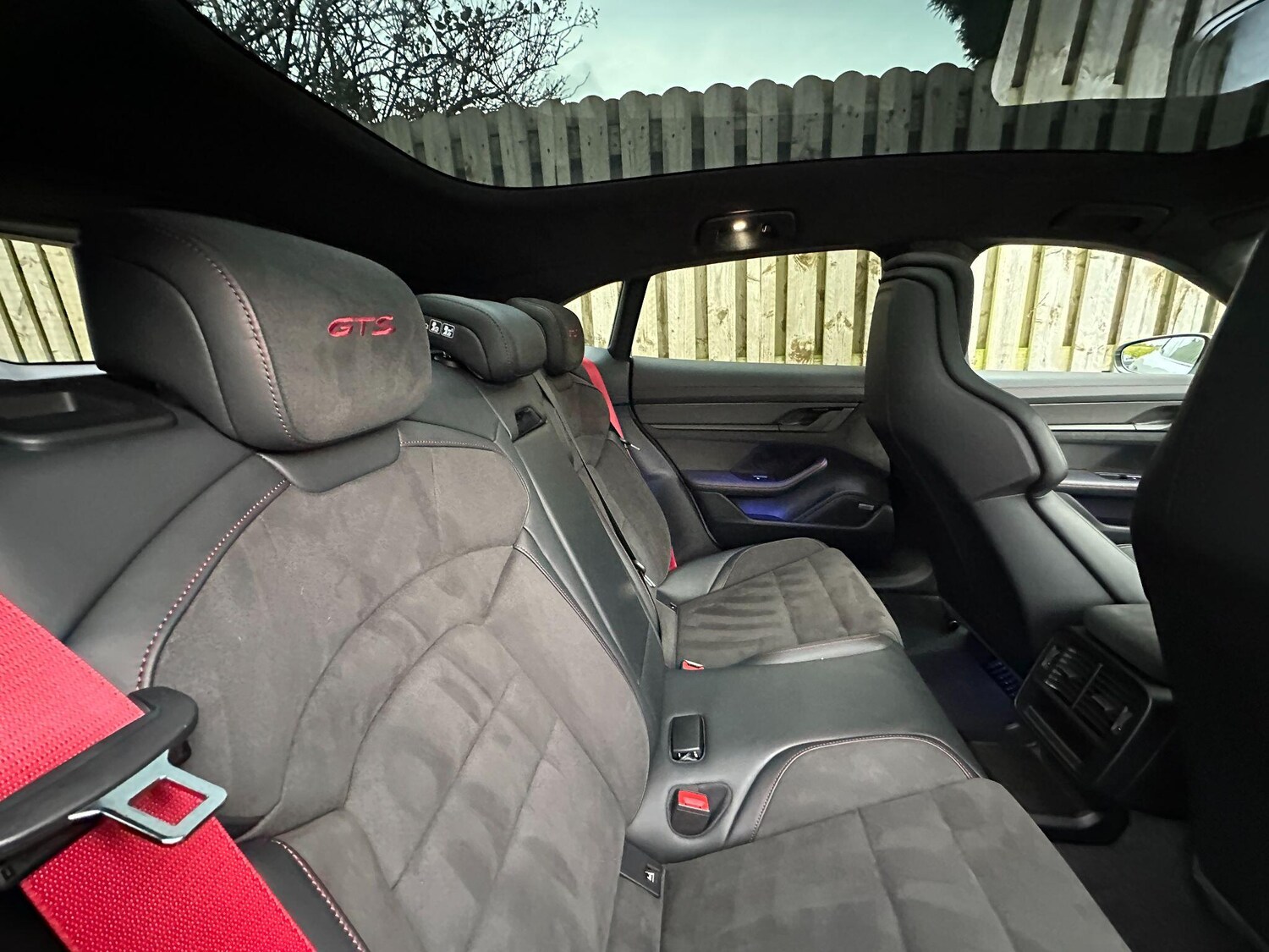 Used Porsche Taycan 2023 for sale - 77469347: Photo 24