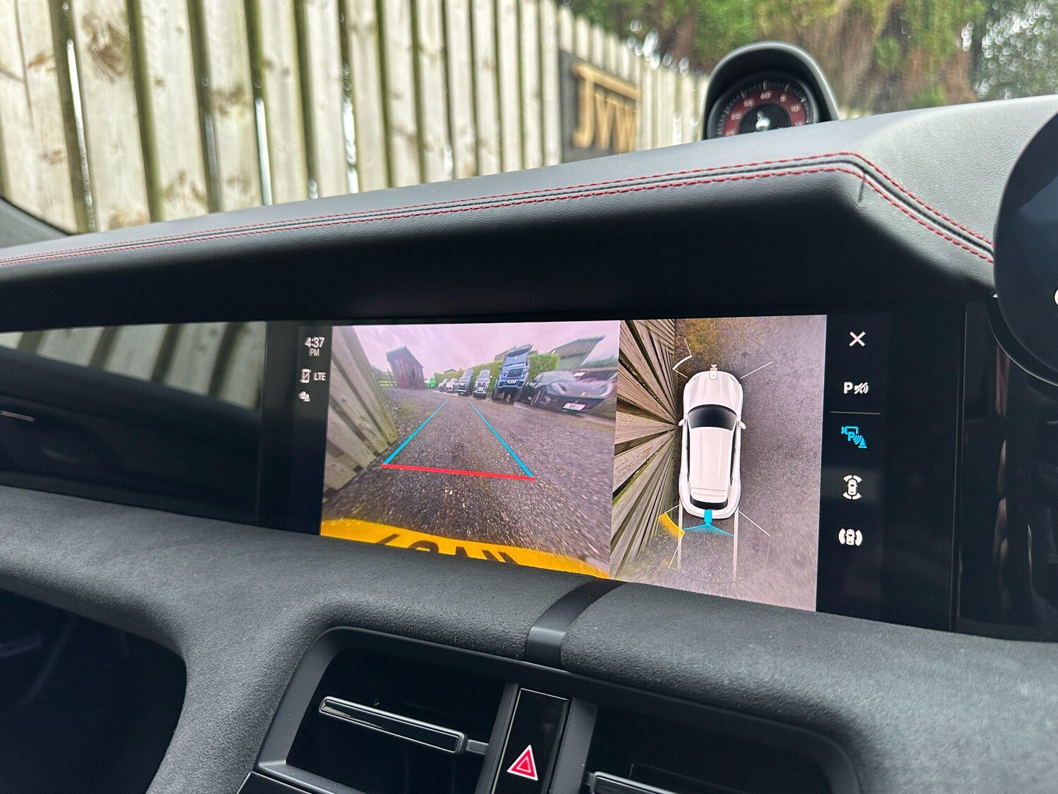 Used Porsche Taycan 2023 for sale - 77469347: Photo 34