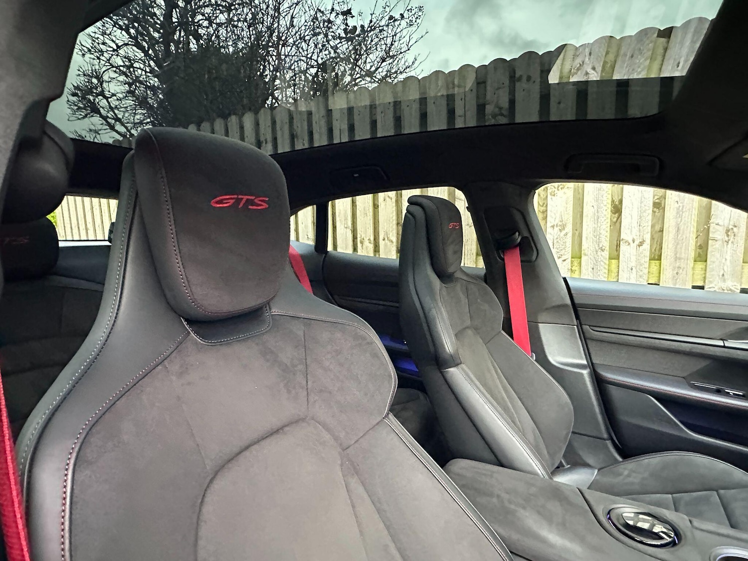 Used Porsche Taycan 2023 for sale - 77469347: Photo 5