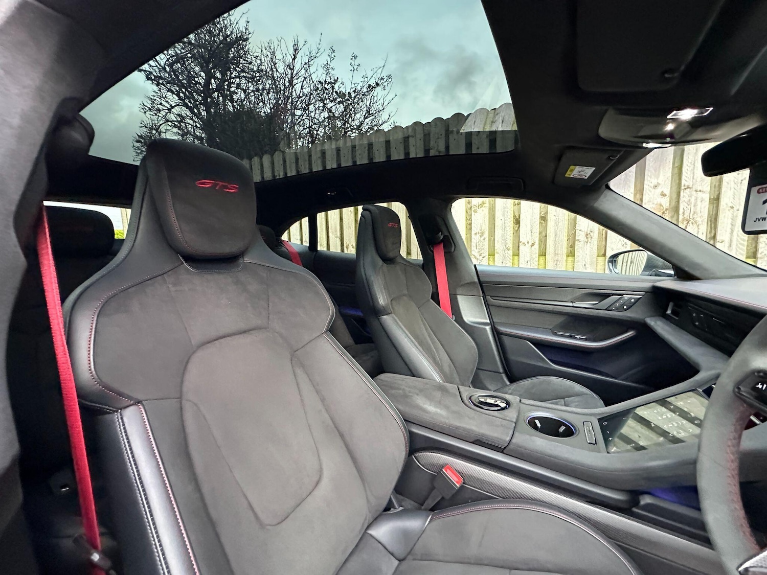 Used Porsche Taycan 2023 for sale - 77469347: Photo 6