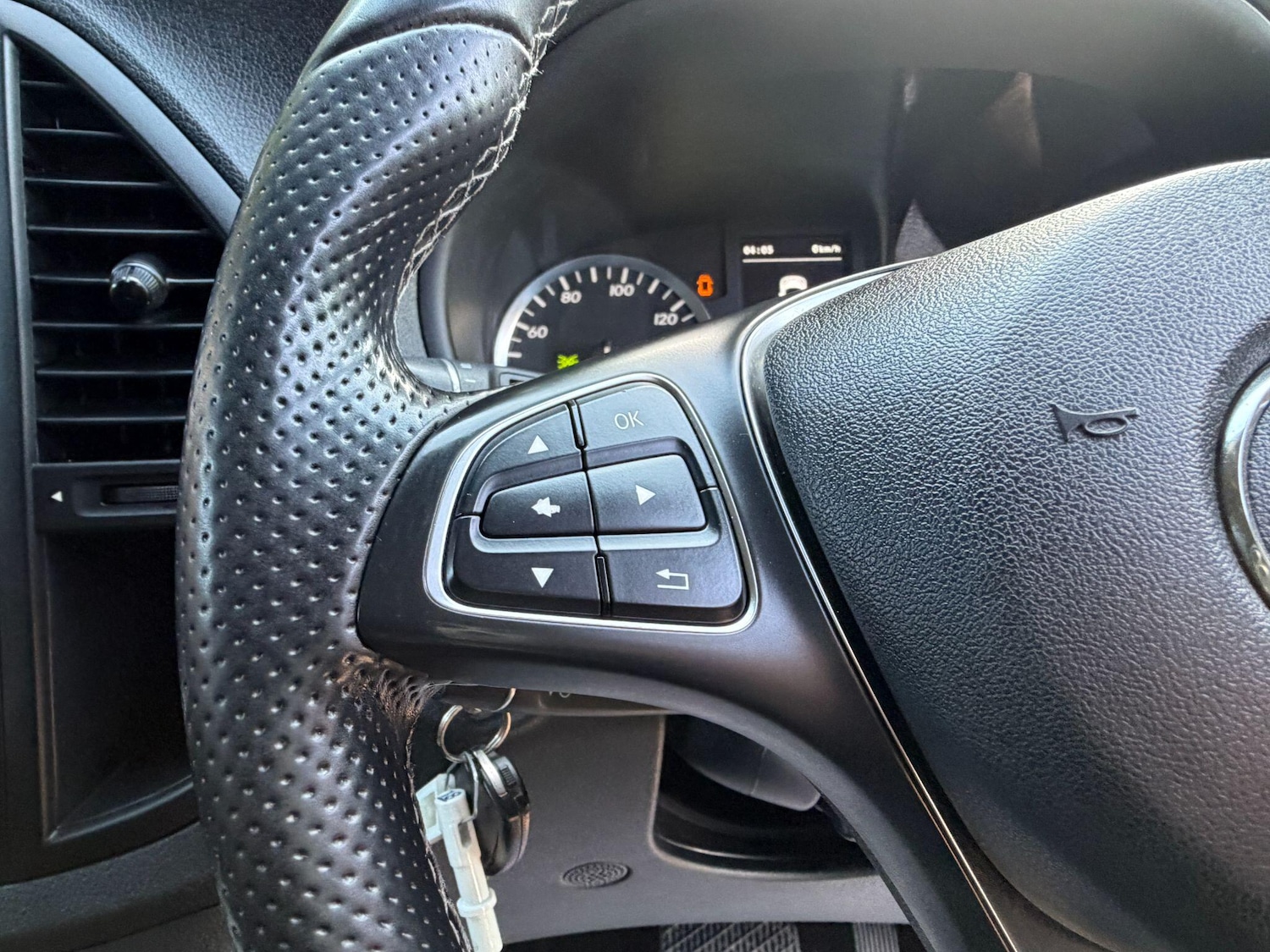 Used Mercedes-Benz Vito for sale - 77559073: Photo 28