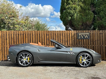 Used Ferrari California 2010 for sale - 75905147: Photo