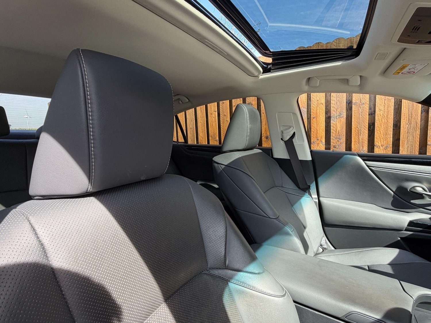 Used Lexus ES 2023 for sale - 78156774: Photo 5