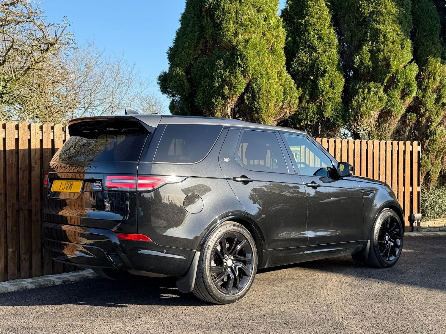 Used Land Rover Discovery 2017 for sale - 77925202: Photo 11