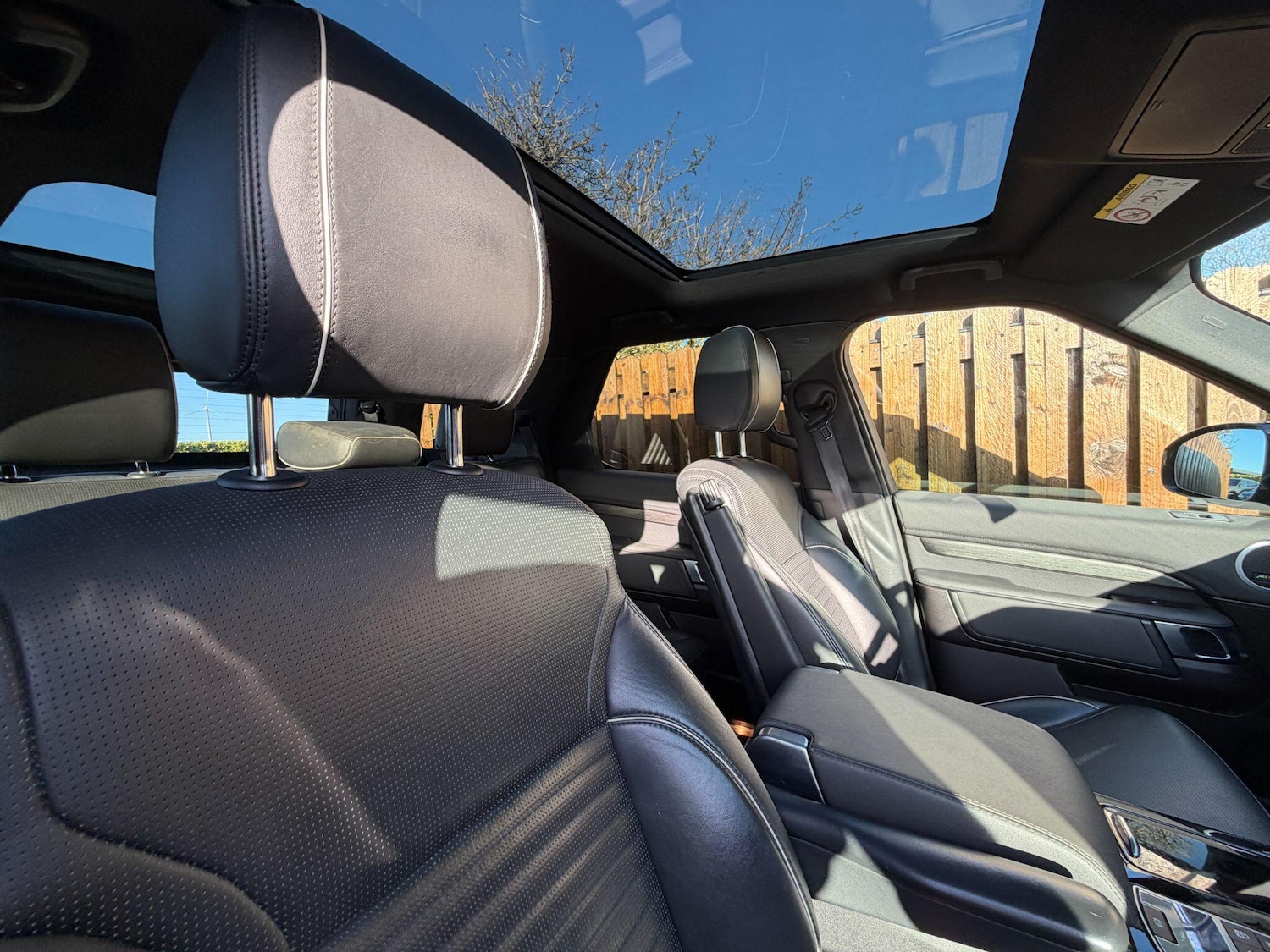 Used Land Rover Discovery 2017 for sale - 77925202: Photo 19