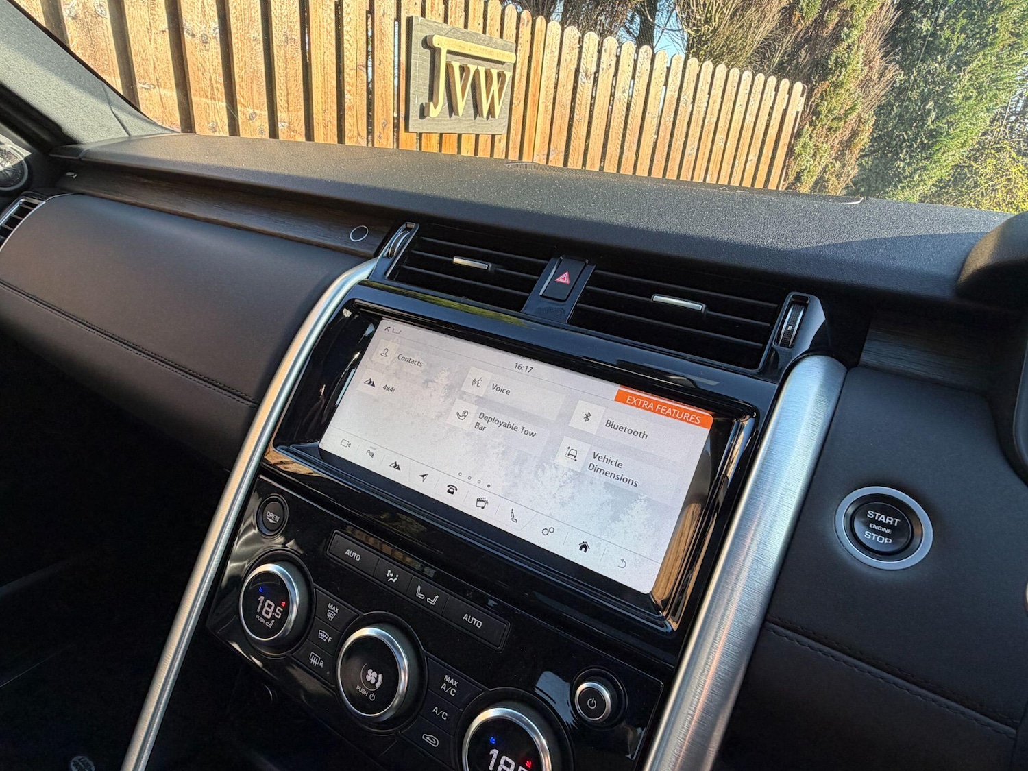 Used Land Rover Discovery 2017 for sale - 77925202: Photo 24