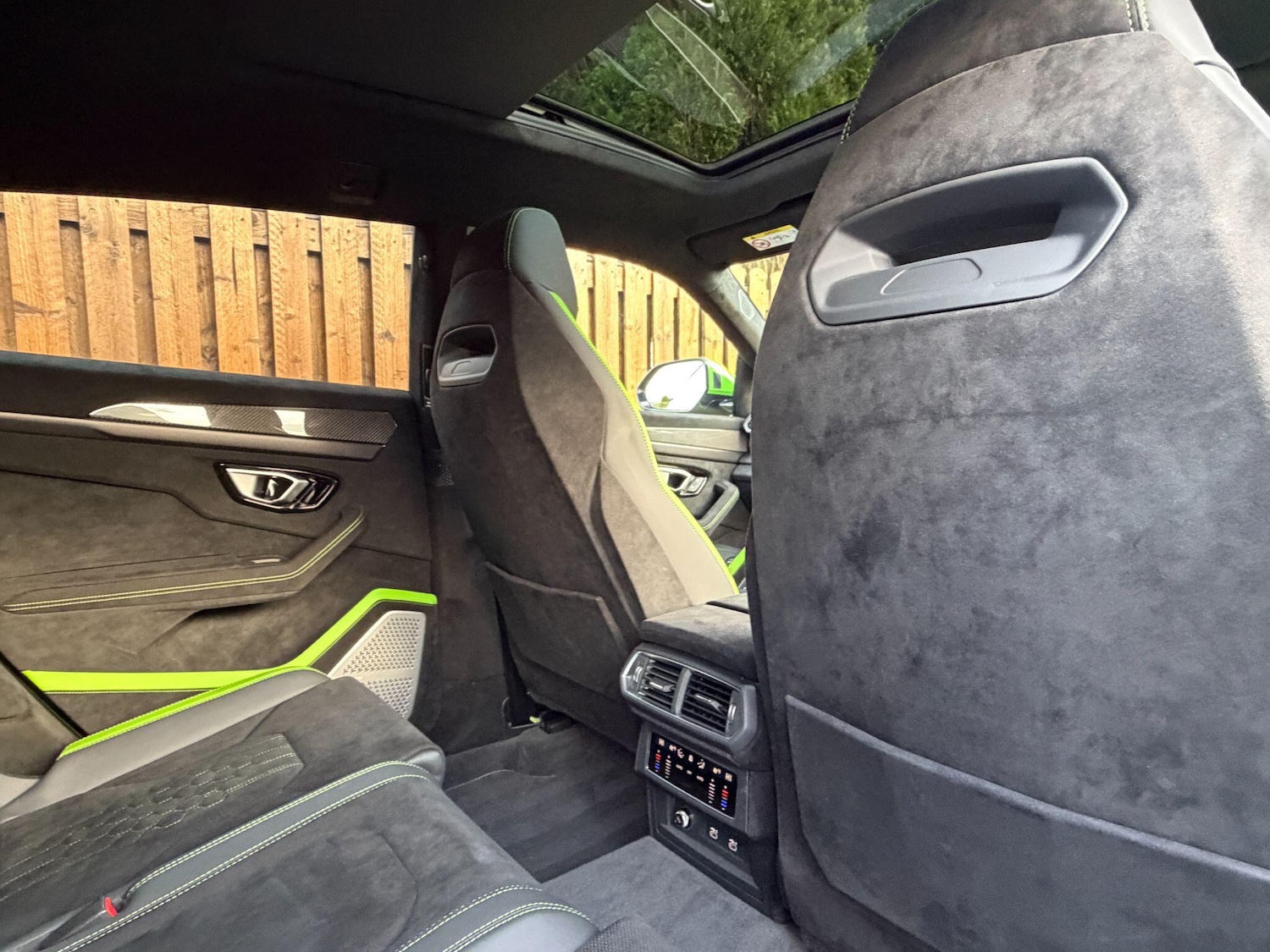 Used Lamborghini Urus 2024 for sale - 78047914: Photo 24