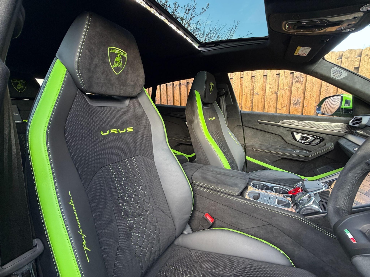 Used Lamborghini Urus 2024 for sale - 78047914: Photo 5