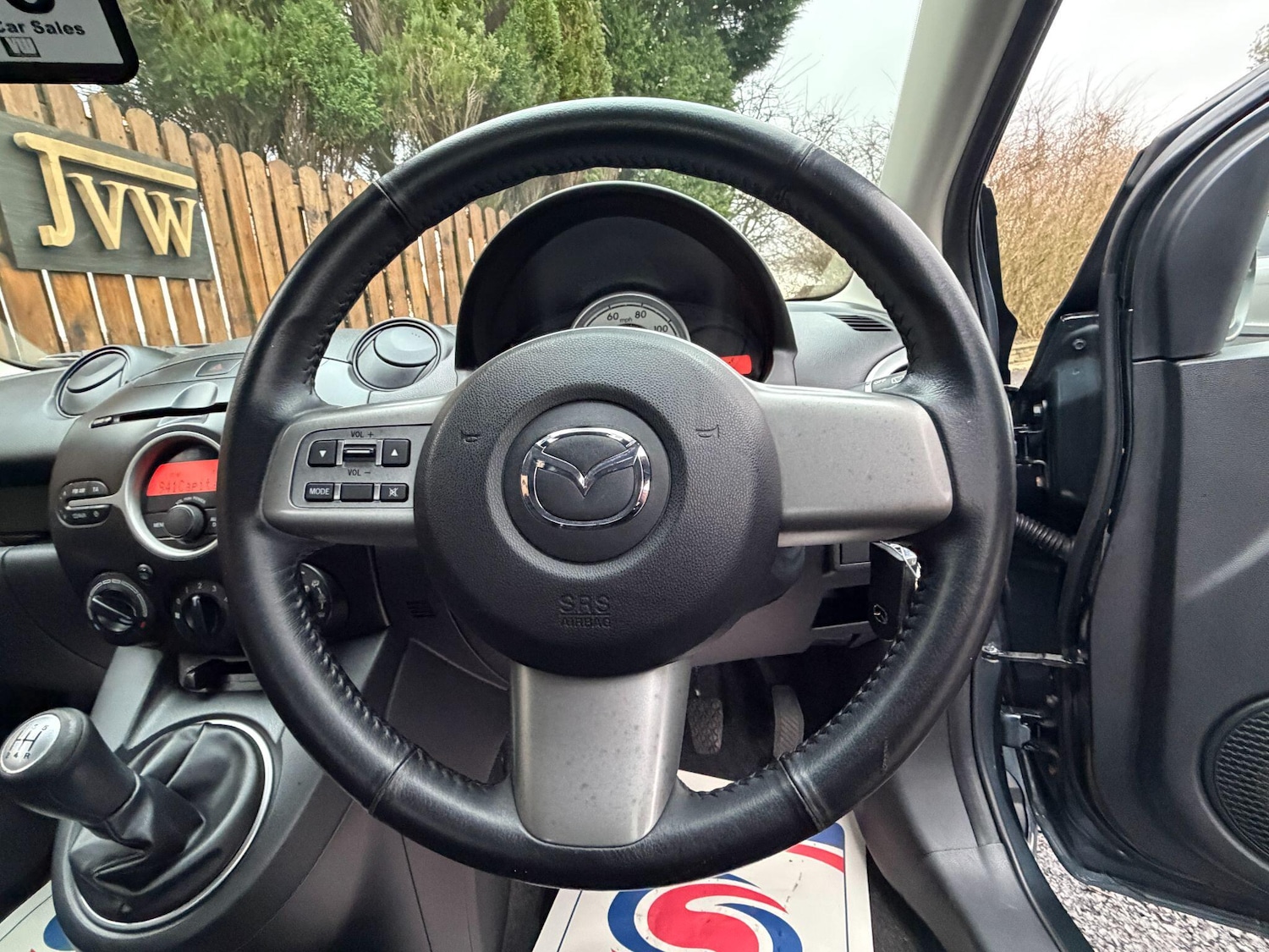 Used Mazda Mazda2 2009 for sale - 77290749: Photo 24