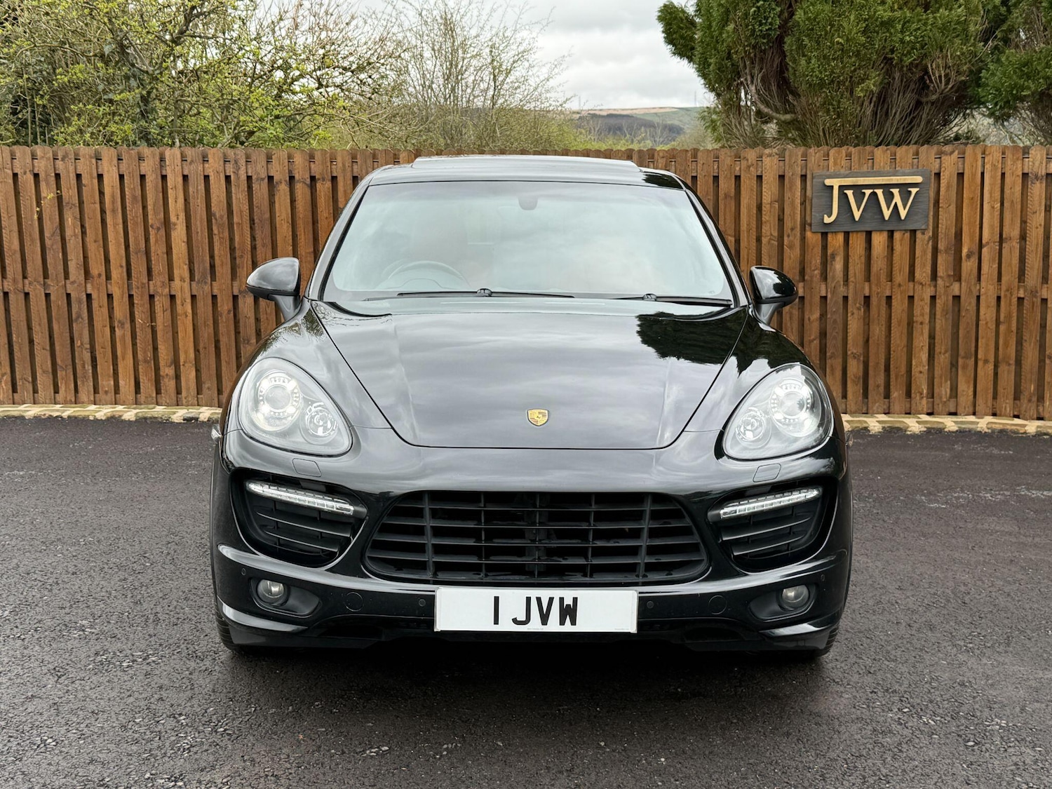 Used Porsche Cayenne 2014 for sale - 78127413: Photo 2