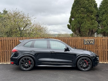 Used Porsche Cayenne 2014 for sale - 78127413: Photo