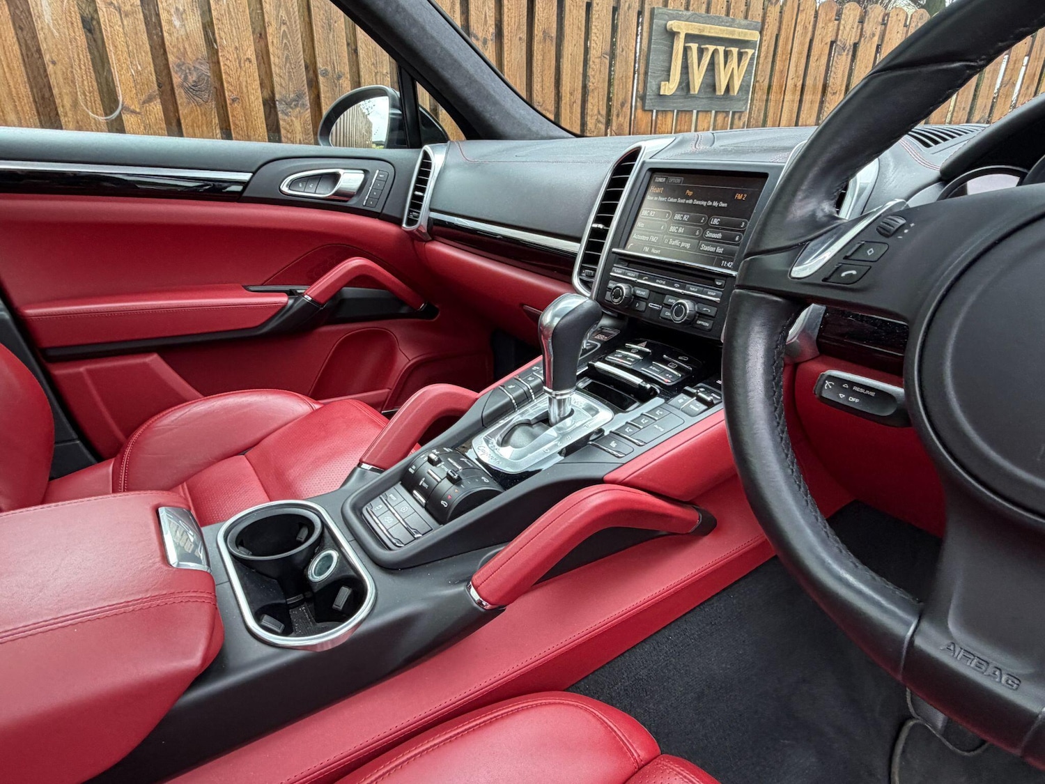 Used Porsche Cayenne 2014 for sale - 78127413: Photo 6