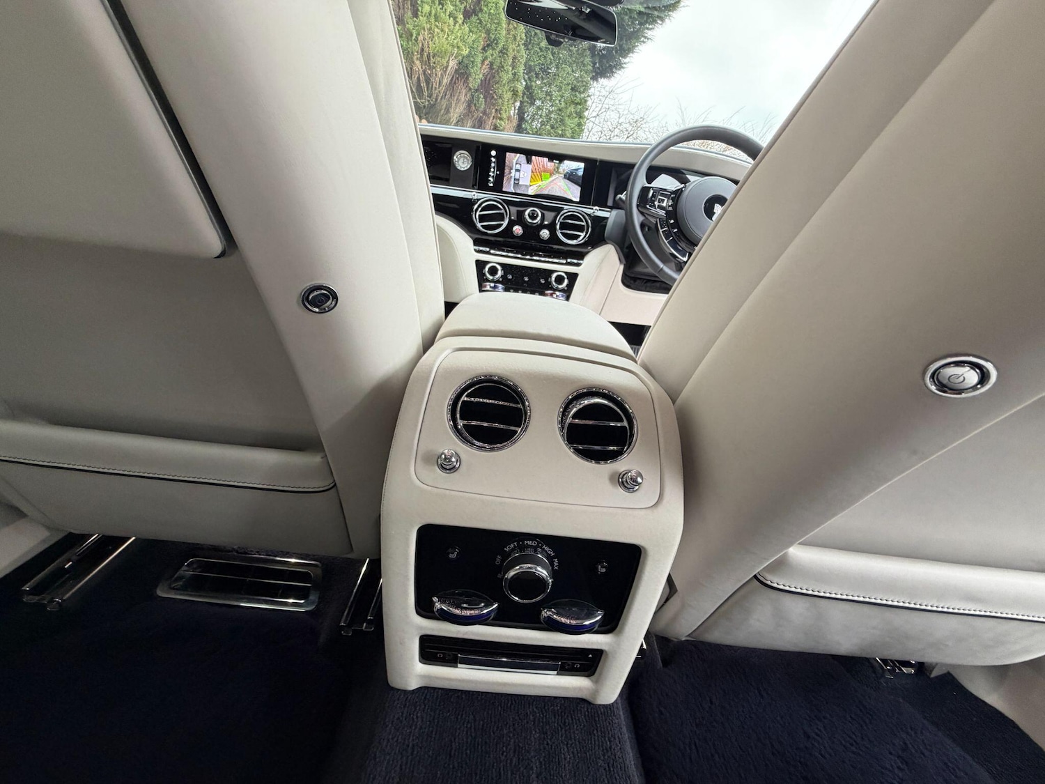 Used Rolls-Royce Ghost for sale - 77738090: Photo 28