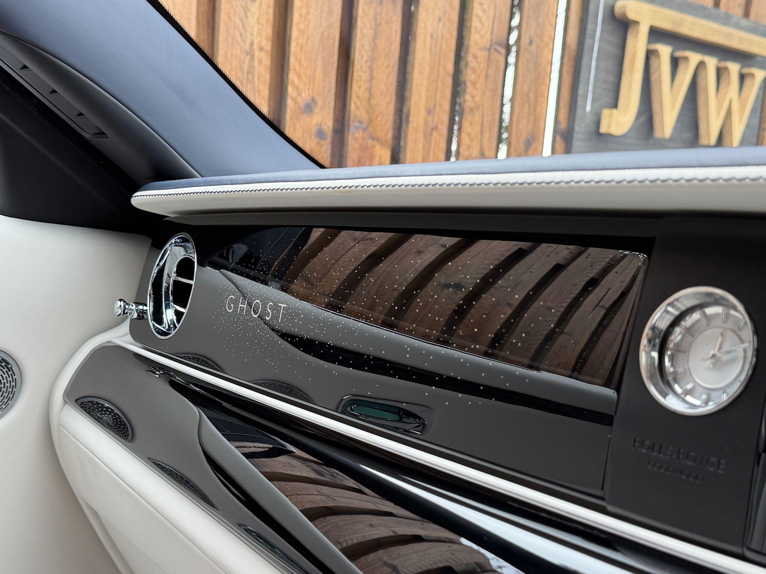 Used Rolls-Royce Ghost for sale - 77738090: Photo 8