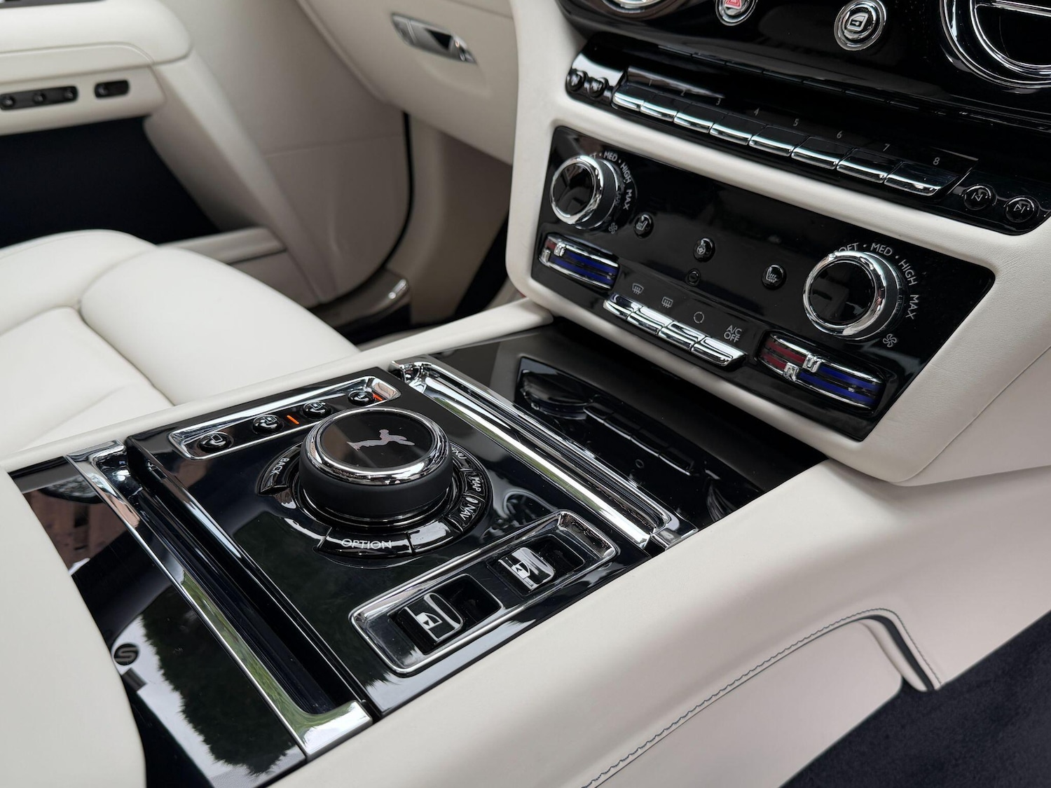 Used Rolls-Royce Ghost for sale - 77738090: Photo 9