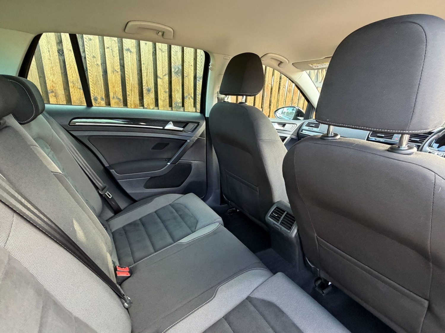 Used Volkswagen Golf 2017 for sale - 76849734: Photo 21