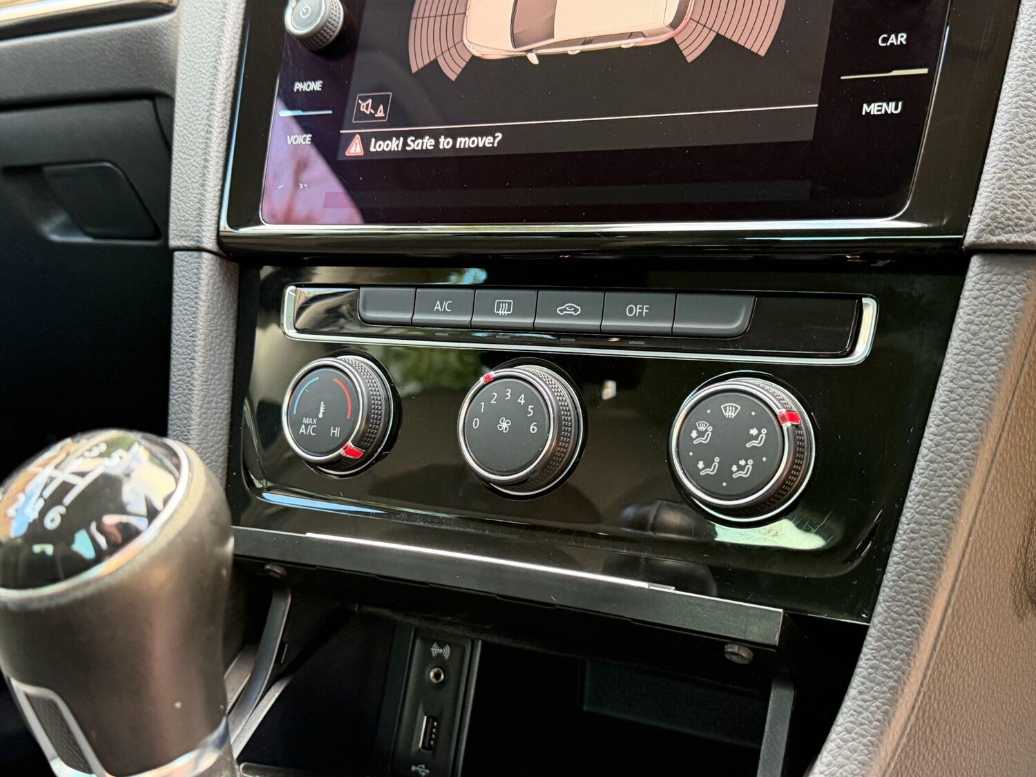 Used Volkswagen Golf 2017 for sale - 76849734: Photo 28