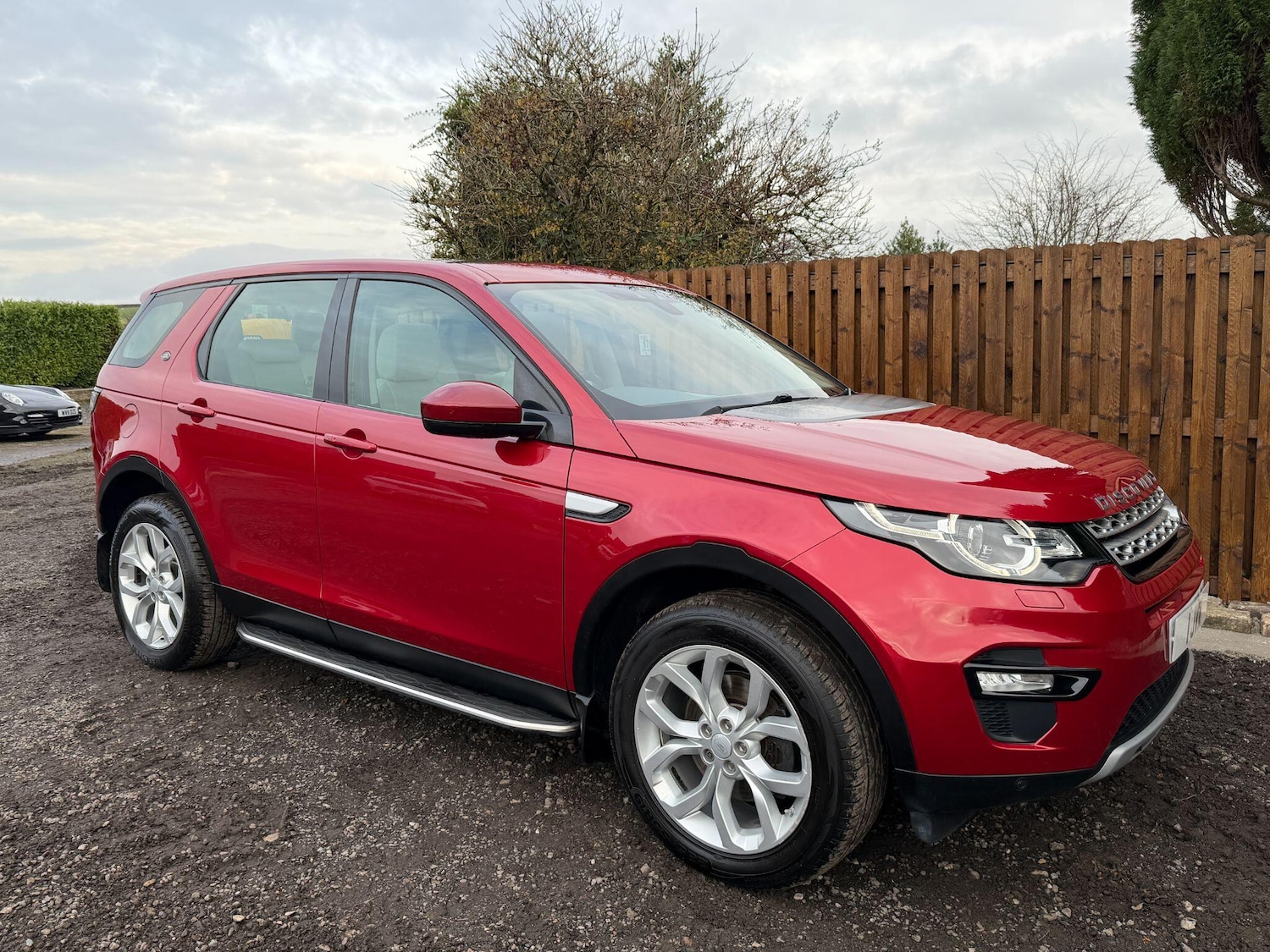 Used Land Rover Discovery Sport 2015 for sale - 76573052: Photo 11