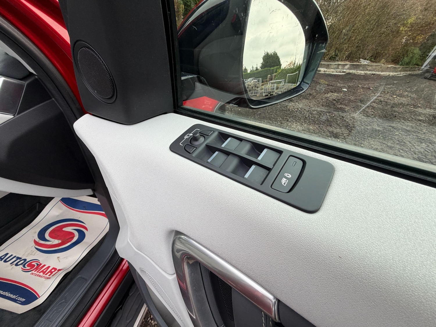 Used Land Rover Discovery Sport 2015 for sale - 76573052: Photo 33