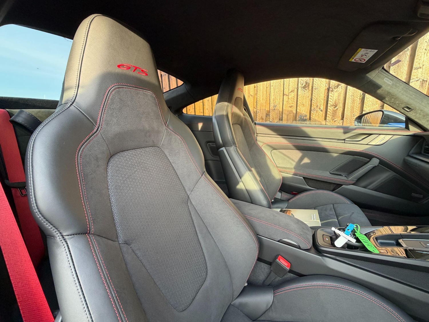 Used Porsche 911 2025 for sale - 77957471: Photo 21