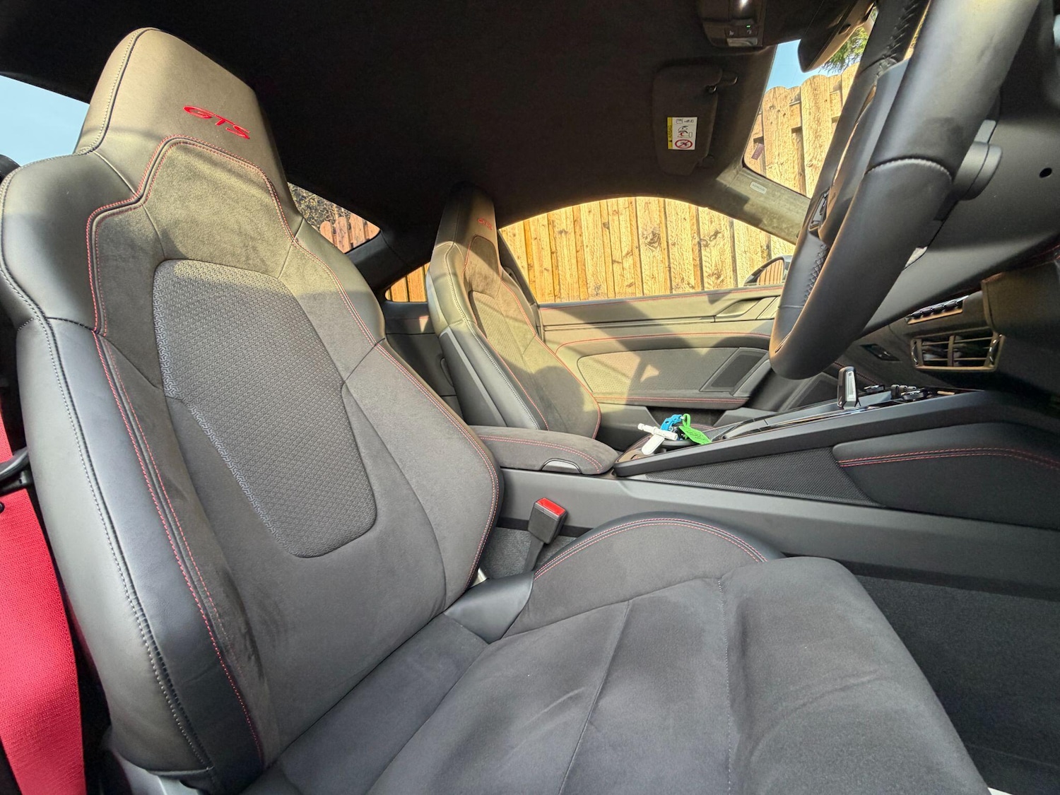 Used Porsche 911 2025 for sale - 77957471: Photo 5